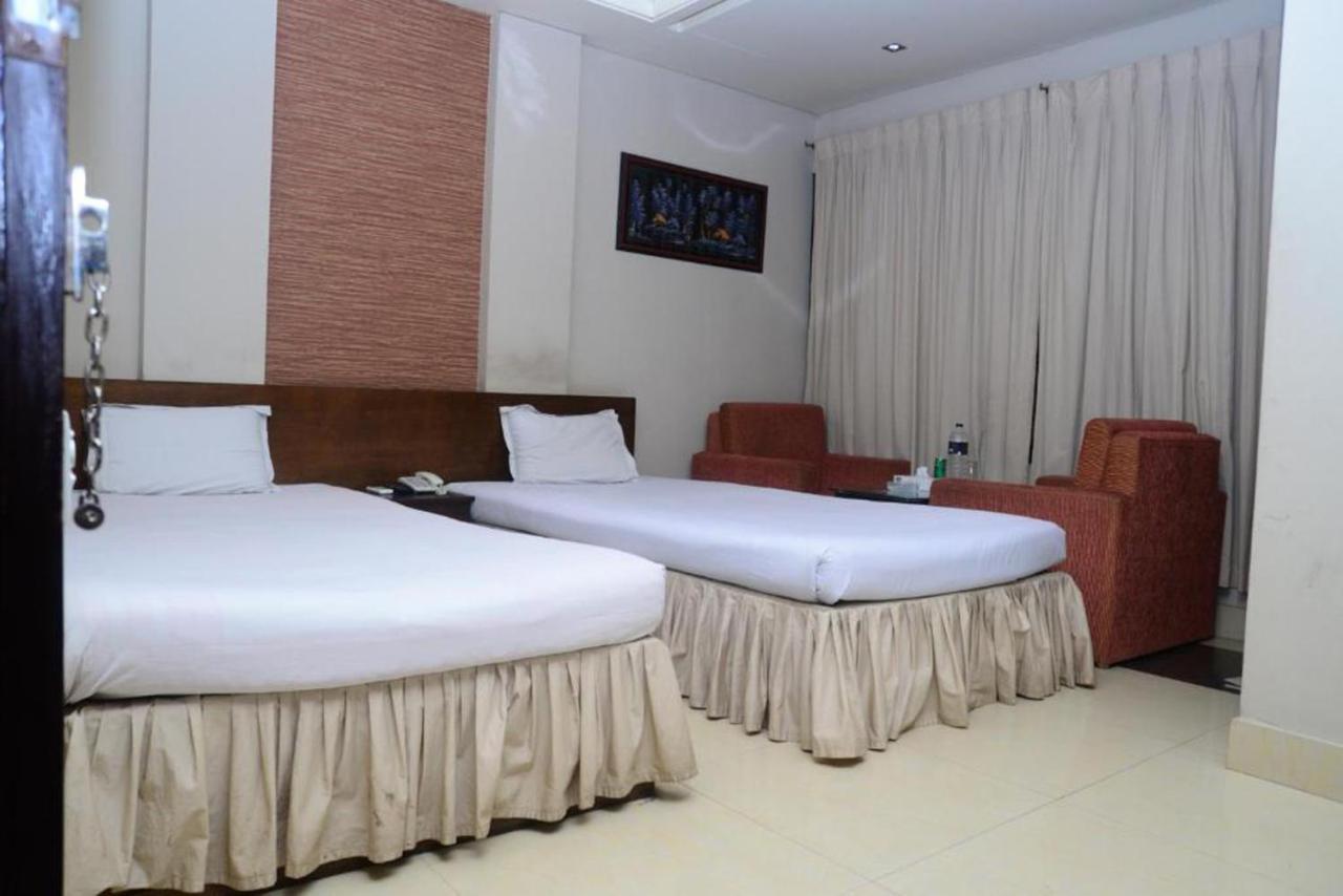 Hotel Royal Living Hotel & Suites Chittagong Extérieur photo