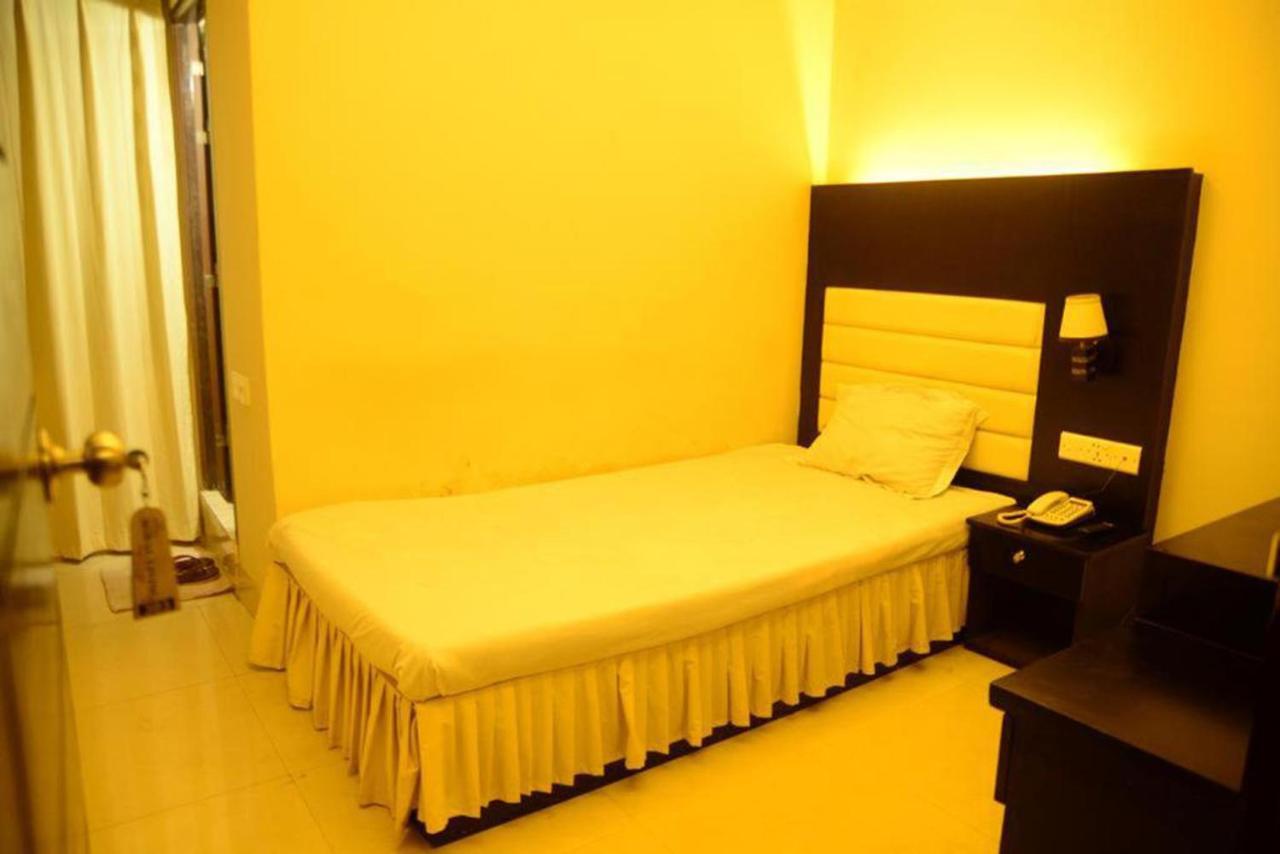 Hotel Royal Living Hotel & Suites Chittagong Extérieur photo