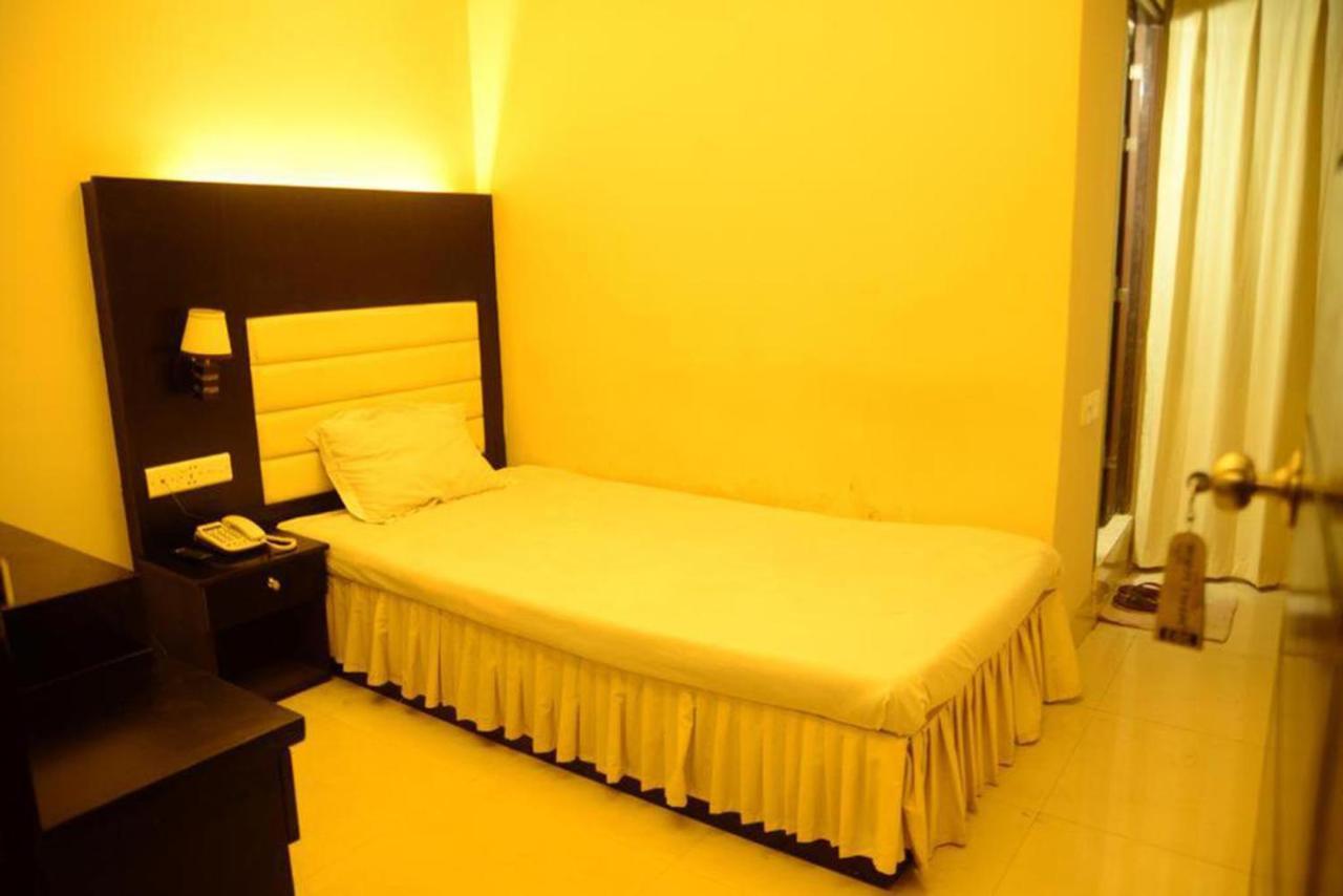 Hotel Royal Living Hotel & Suites Chittagong Extérieur photo