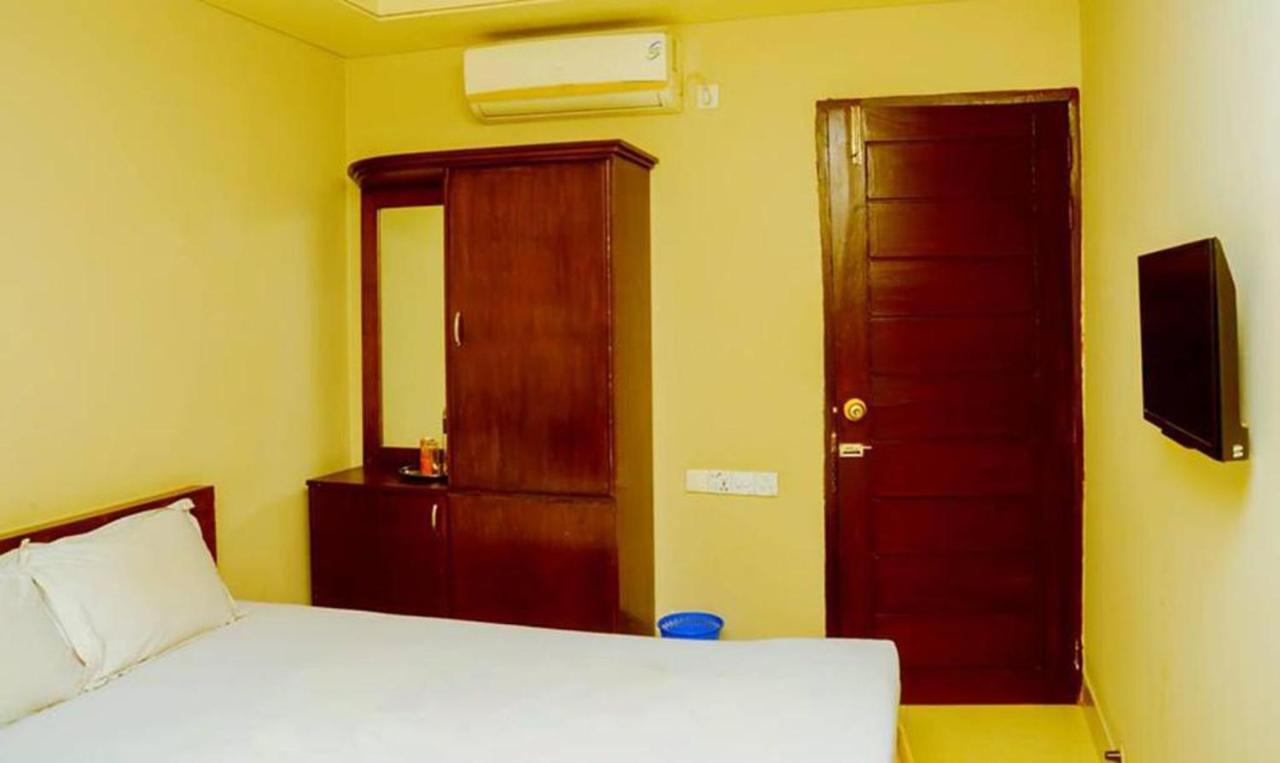 Hotel Royal Living Hotel & Suites Chittagong Extérieur photo